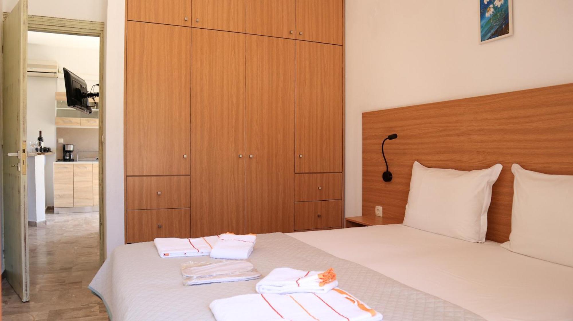 Zeus Apartman Ísztro Kültér fotó