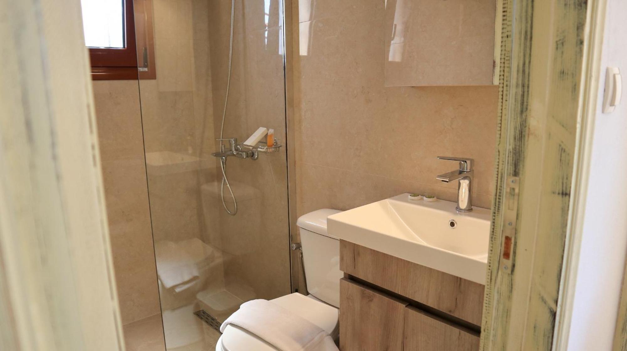 Zeus Apartman Ísztro Kültér fotó