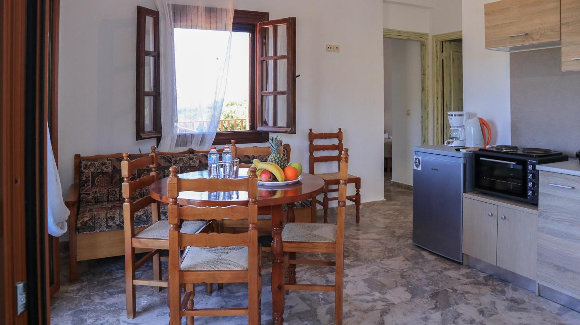 Zeus Apartman Ísztro Kültér fotó
